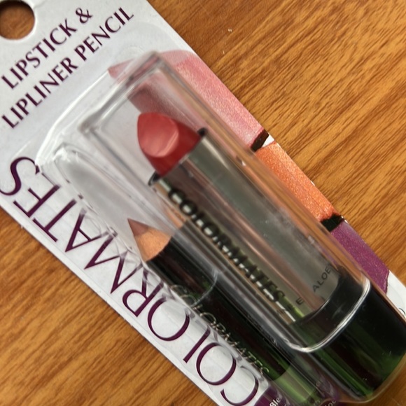 Colormates lipstick & lipliner pencil in red red 62612, New in sealed packaging - Picture 12 of 16